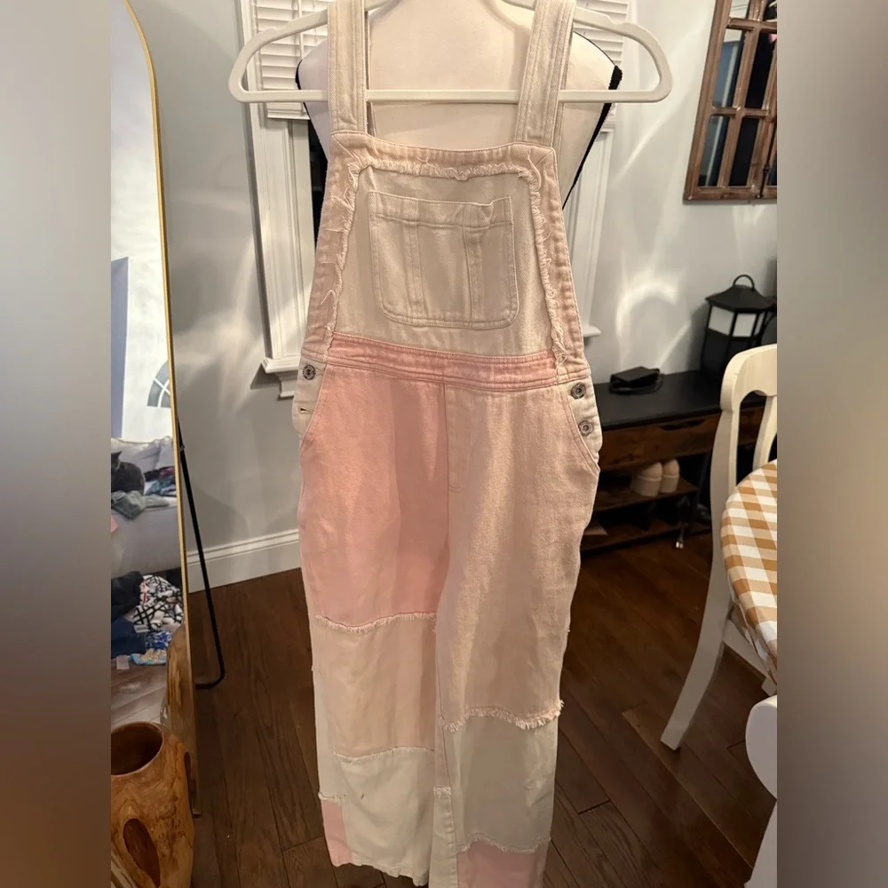 Papermoon Pink and Cream Adorable Distressed Jumpsuit Size Small - Picture 1 of 14